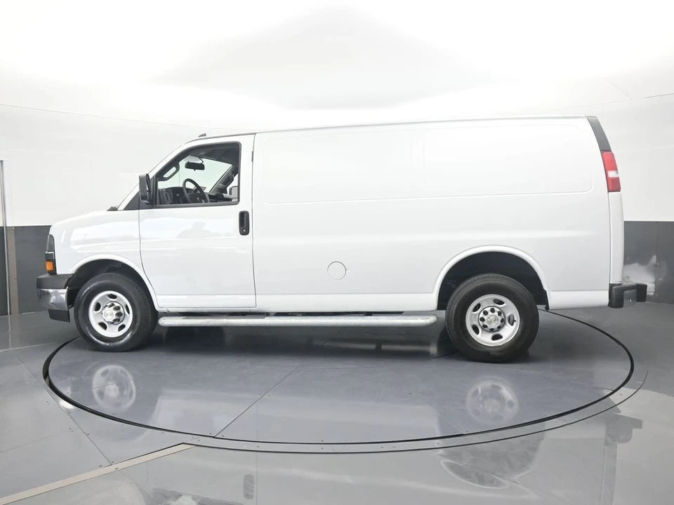 2024 Chevrolet Express - Image 3 of 12