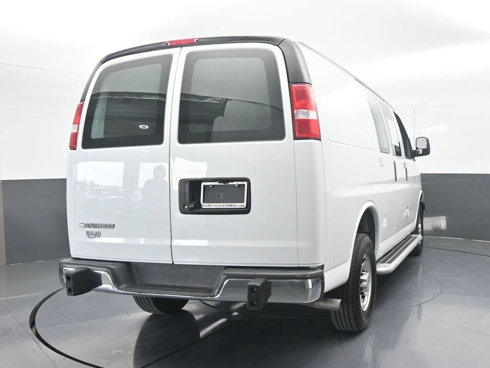 2024 Chevrolet Express - Image 5 of 12