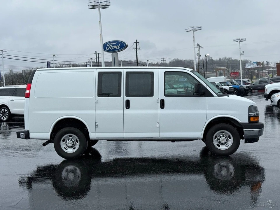 2024 Chevrolet Express - Image 2 of 12