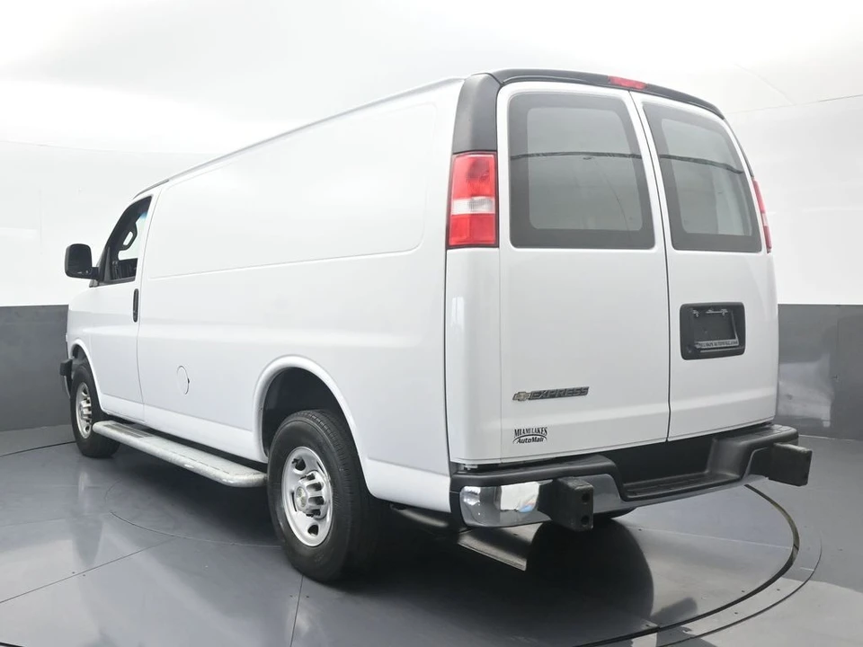2024 Chevrolet Express - Image 4 of 12