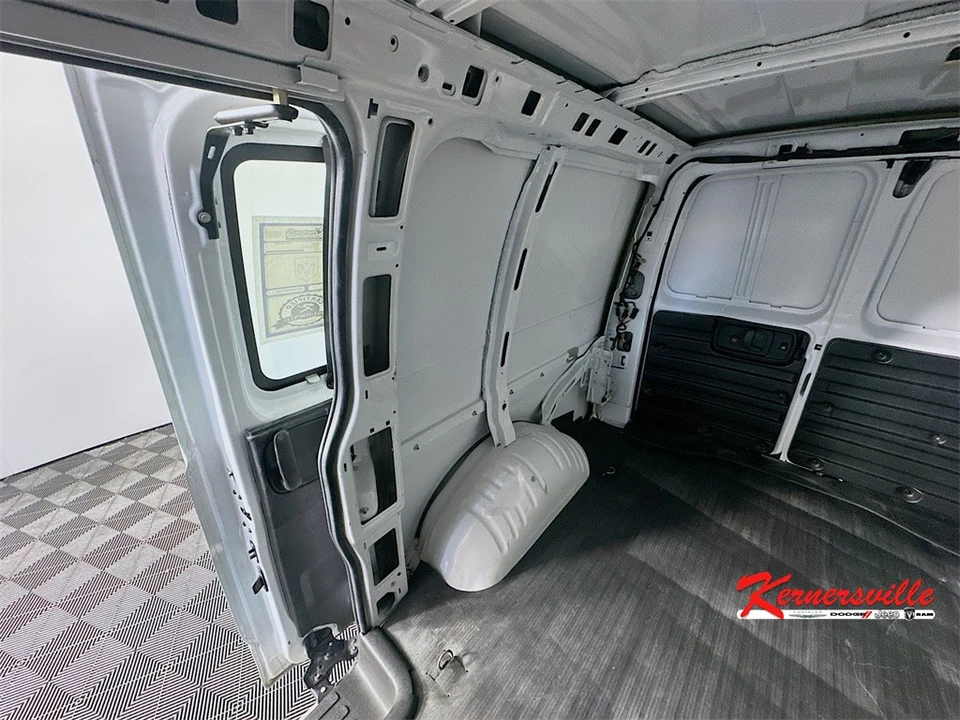 2024 Chevrolet Express - Image 12 of 21