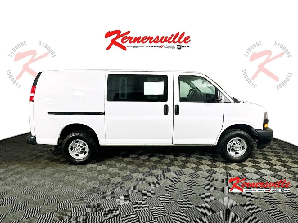 2024 Chevrolet Express - Image 8 of 21