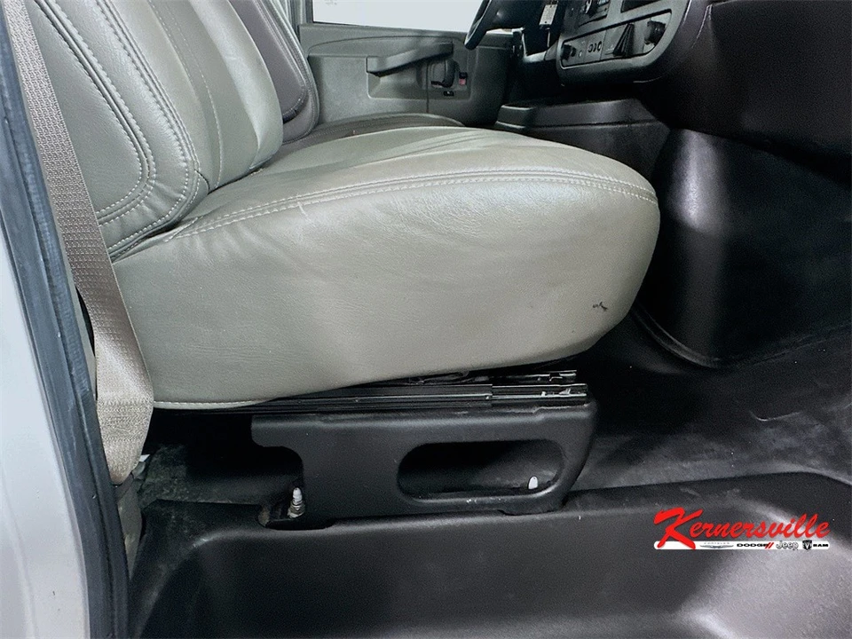 2024 Chevrolet Express - Image 21 of 21