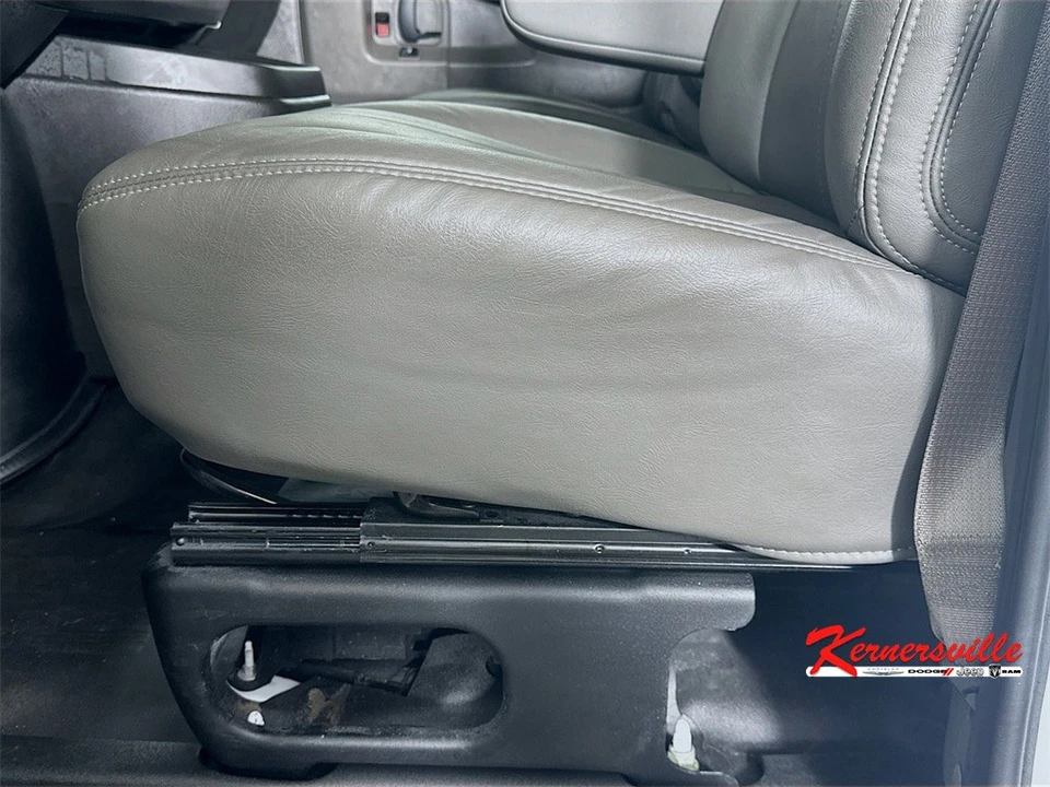 2024 Chevrolet Express - Image 20 of 21