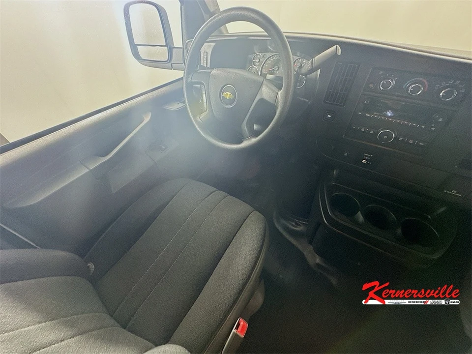 2024 Chevrolet Express - Image 9 of 21