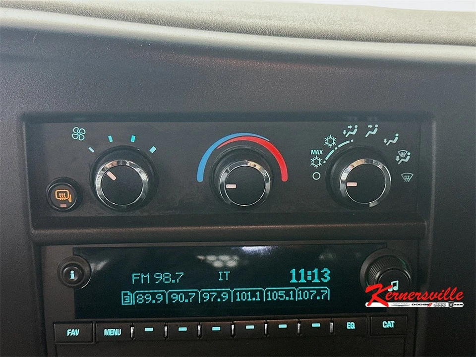 2024 Chevrolet Express - Image 18 of 21