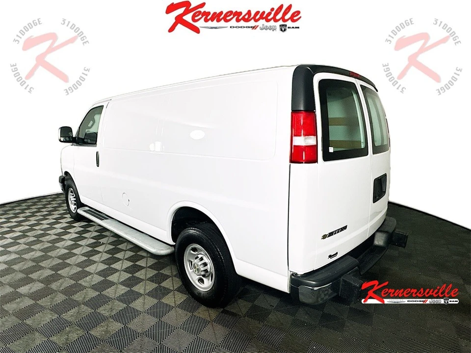 2024 Chevrolet Express - Image 5 of 21