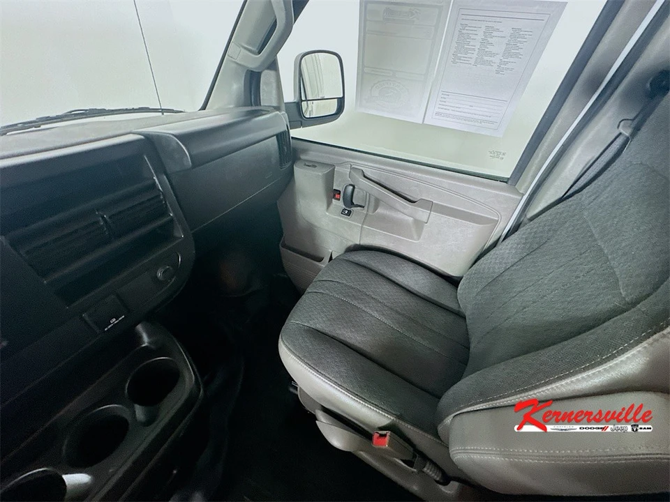 2024 Chevrolet Express - Image 11 of 21
