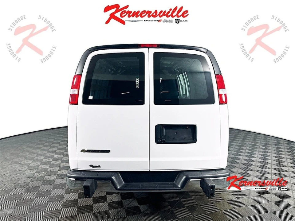 2024 Chevrolet Express - Image 6 of 21