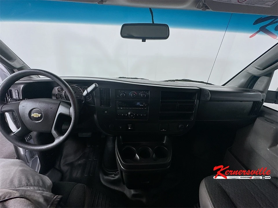 2024 Chevrolet Express - Image 10 of 21
