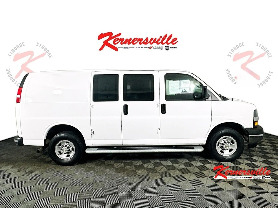 2024 Chevrolet Express - Image 8 of 21