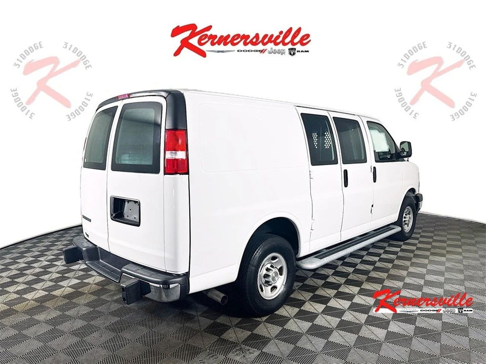 2024 Chevrolet Express - Image 7 of 21