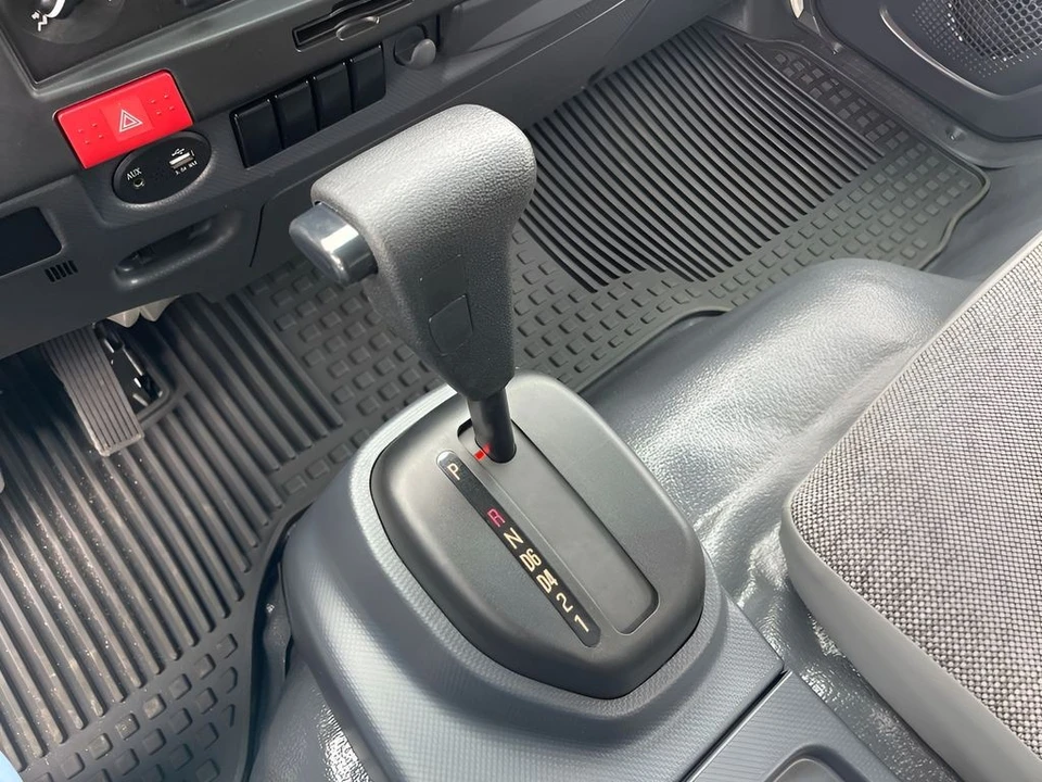 2024 Chevrolet Silverado - Image 19 of 29