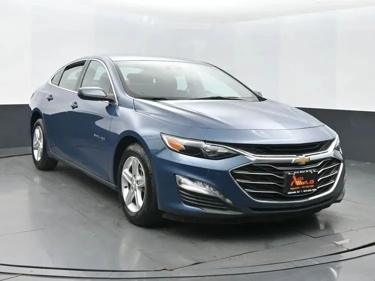 2024 Chevrolet Malibu - Image 2 of 12