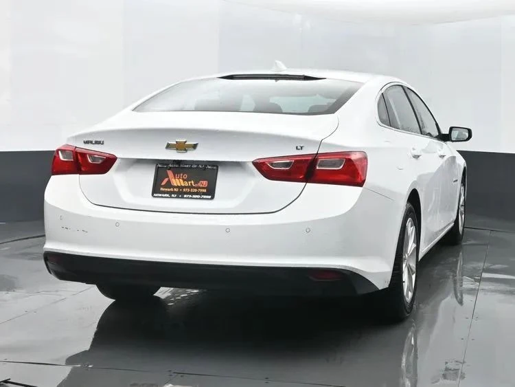 2024 Chevrolet Malibu - Image 8 of 12