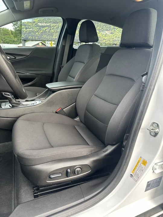 2024 Chevrolet Malibu - Image 8 of 12