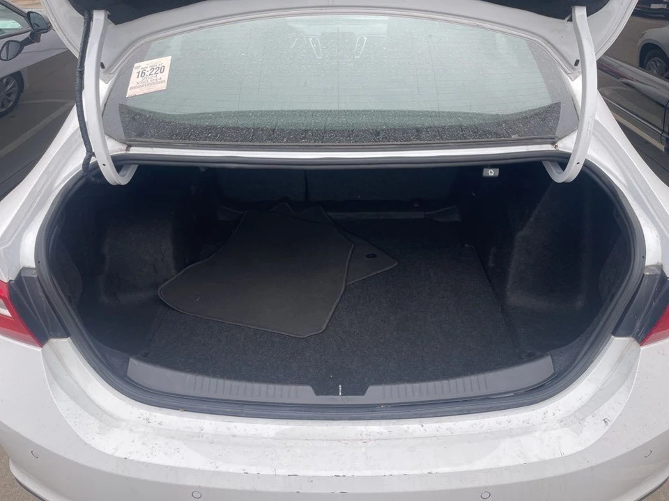 2024 Chevrolet Malibu - Image 10 of 12