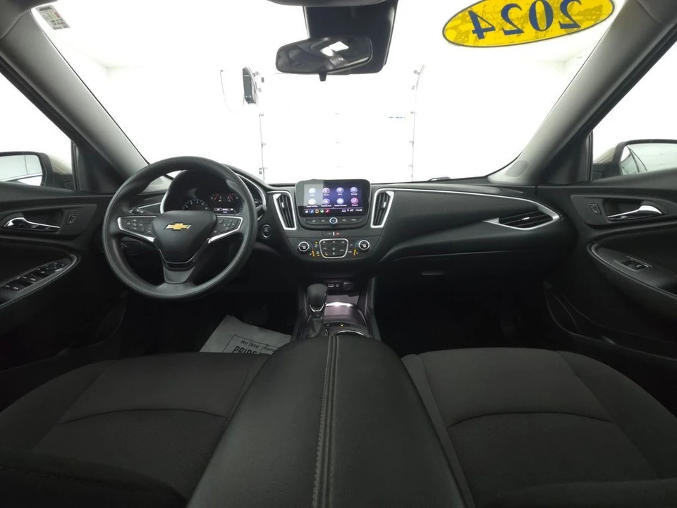 2024 Chevrolet Malibu - Image 2 of 12