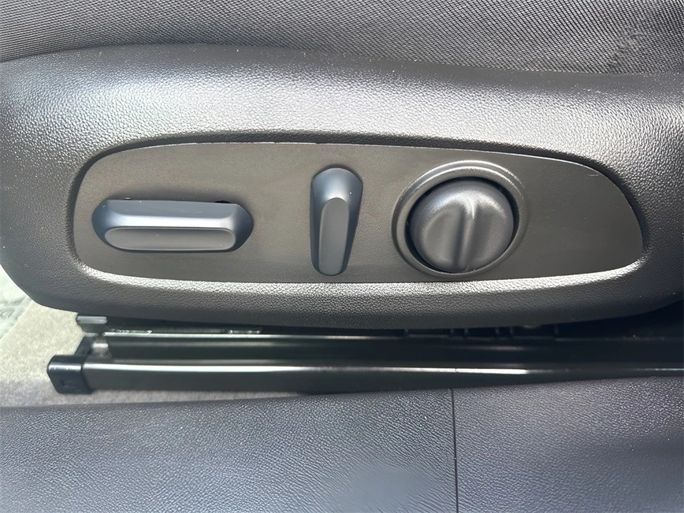 2024 Chevrolet Malibu - Image 10 of 12