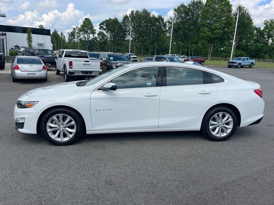 2024 Chevrolet Malibu - Image 2 of 21
