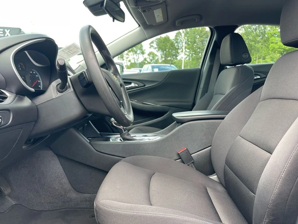 2024 Chevrolet Malibu - Image 9 of 12