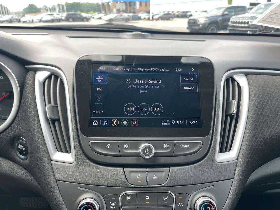 2024 Chevrolet Malibu - Image 17 of 21