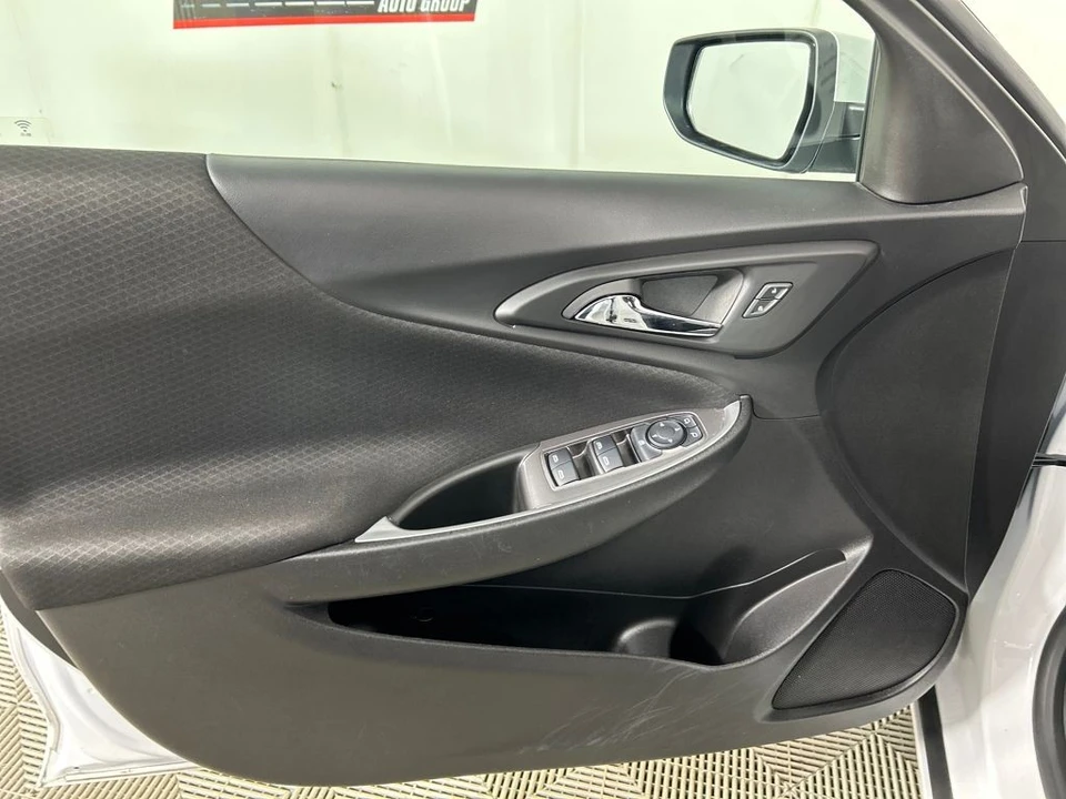 2024 Chevrolet Malibu - Image 11 of 12