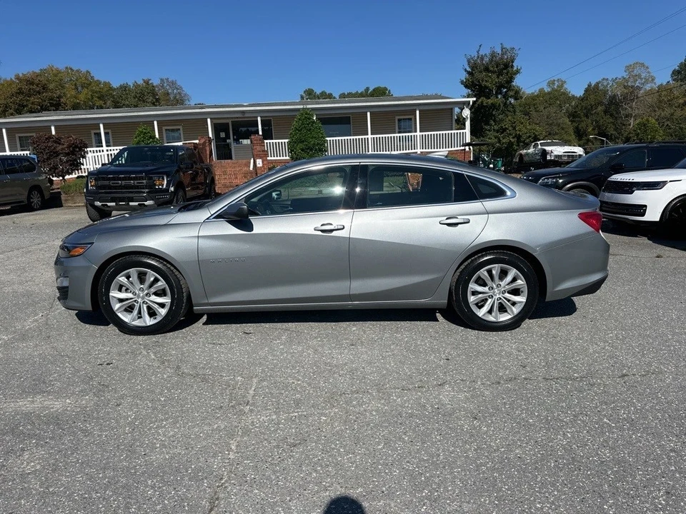2024 Chevrolet Malibu - Image 2 of 12