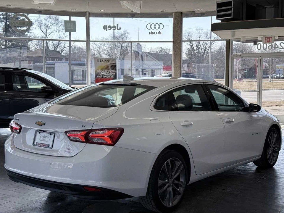 2024 Chevrolet Malibu - Image 10 of 12