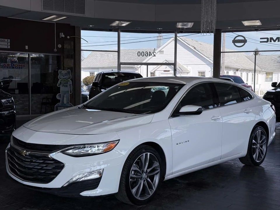 2024 Chevrolet Malibu - Image 2 of 21