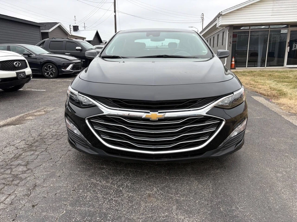 2024 Chevrolet Malibu - Image 2 of 12