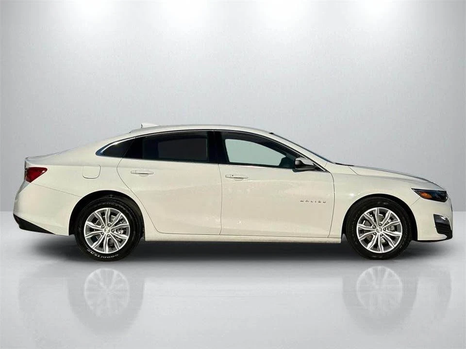 2024 Chevrolet Malibu - Image 2 of 12