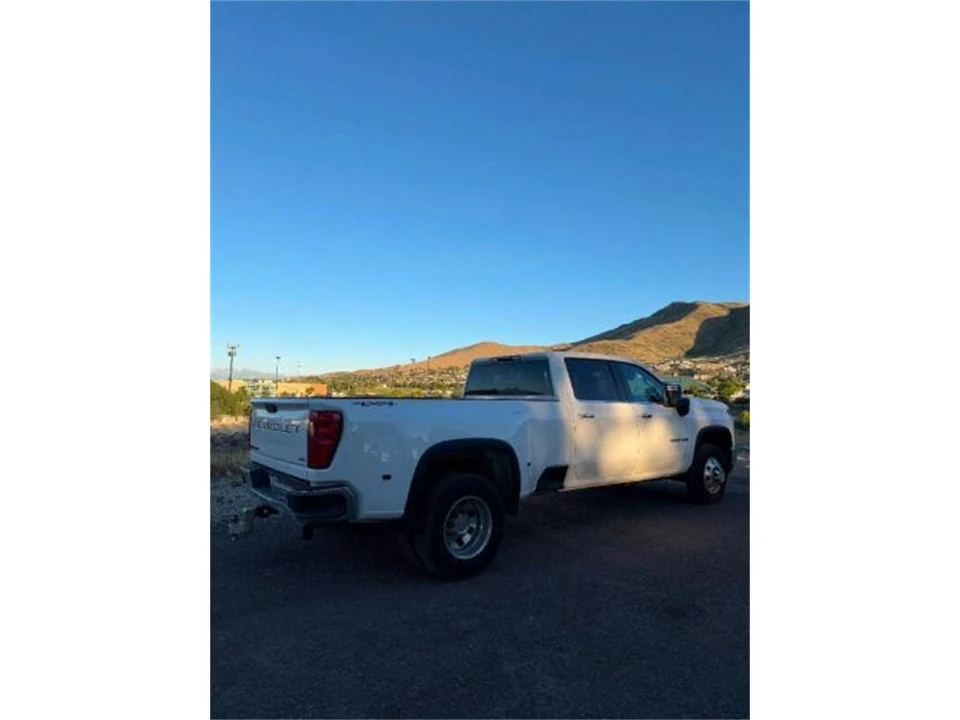 2024 Chevrolet Silverado 4th Gen - Image 3 of 5