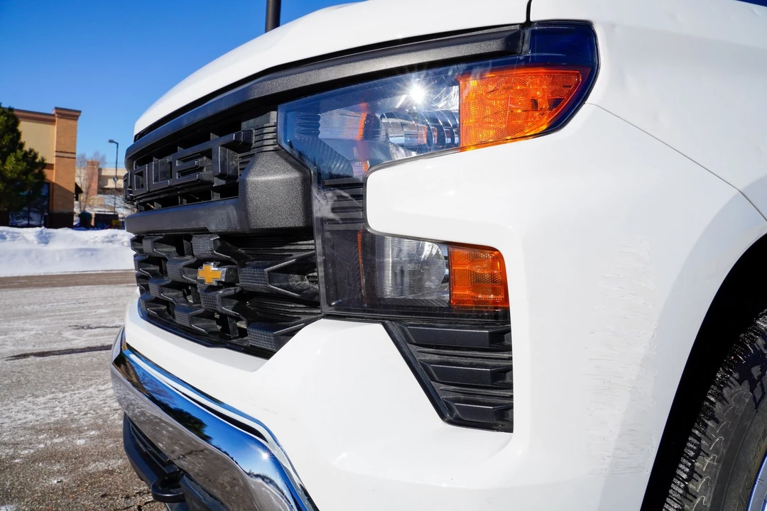 2024 Chevrolet Silverado 4th Gen - Image 17 of 21