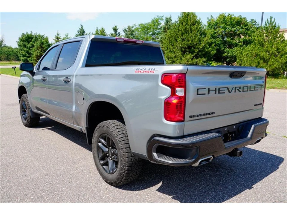 2024 Chevrolet Silverado 4th Gen - Image 5 of 31