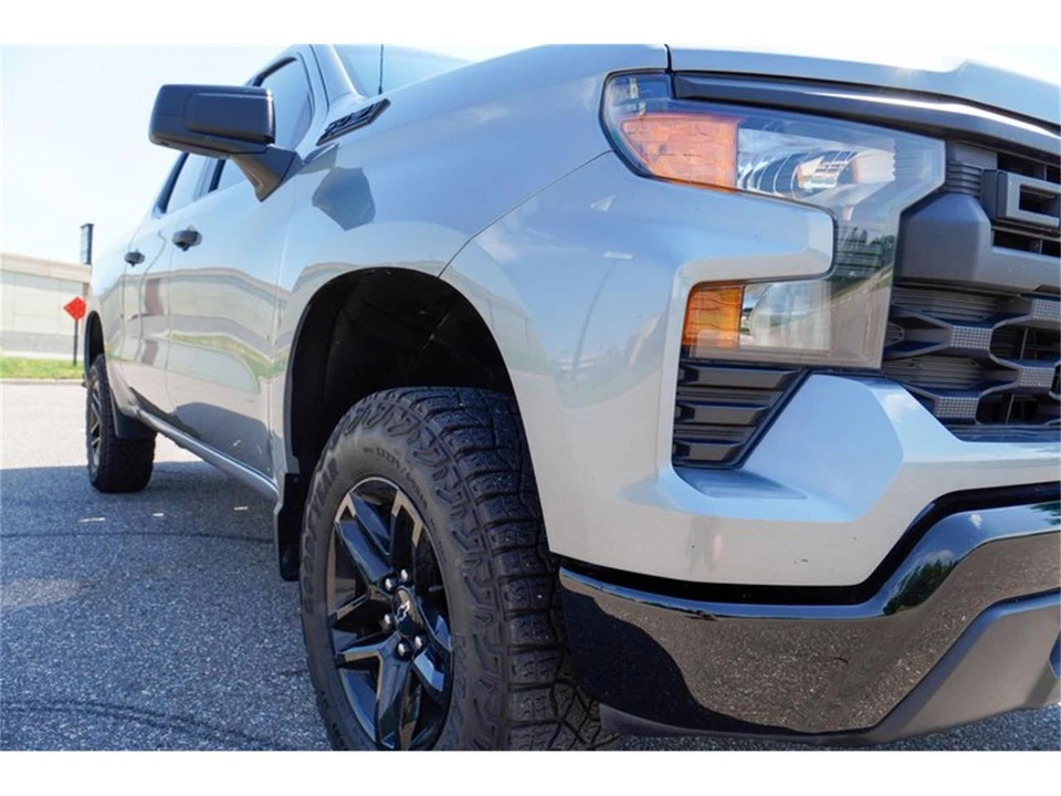 2024 Chevrolet Silverado 4th Gen - Image 23 of 31