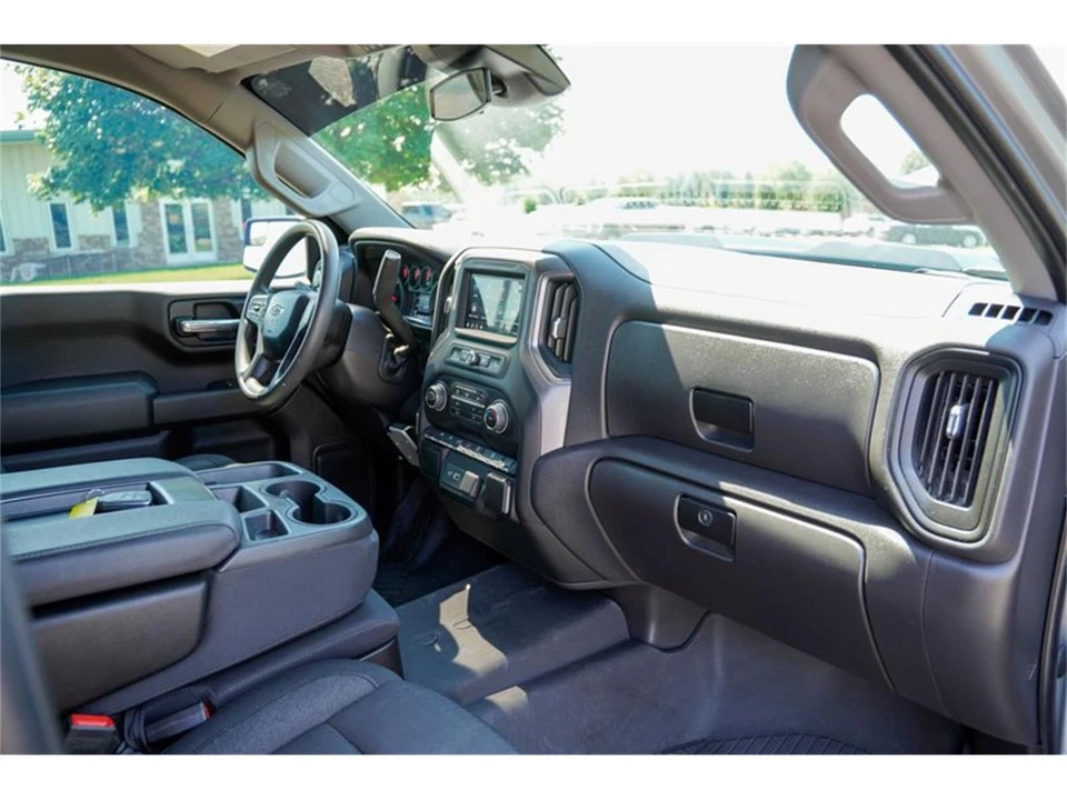 2024 Chevrolet Silverado 4th Gen - Image 16 of 31