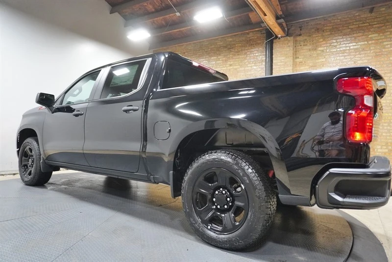 2024 Chevrolet Silverado 4th Gen - Image 18 of 21
