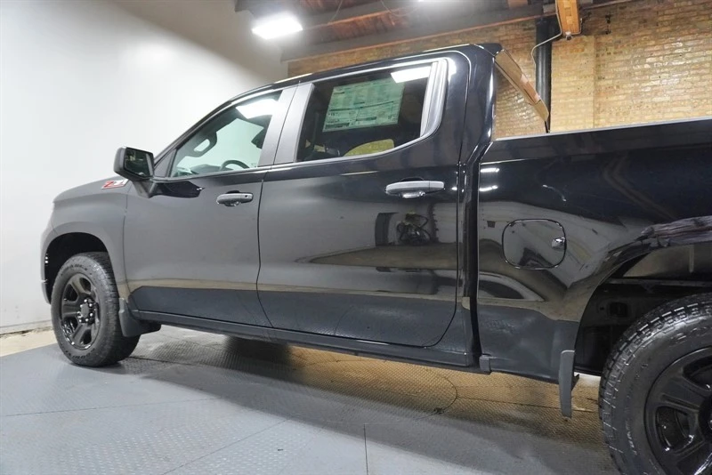2024 Chevrolet Silverado 4th Gen - Image 19 of 21