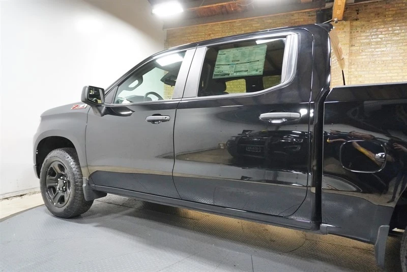 2024 Chevrolet Silverado 4th Gen - Image 19 of 21