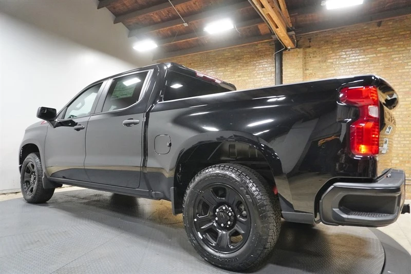 2024 Chevrolet Silverado 4th Gen - Image 18 of 21