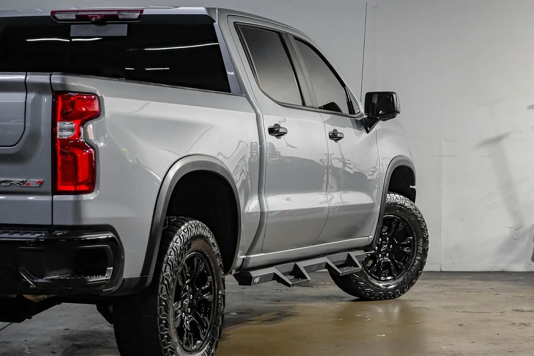 2024 Chevrolet Silverado 4th Gen - Image 14 of 21