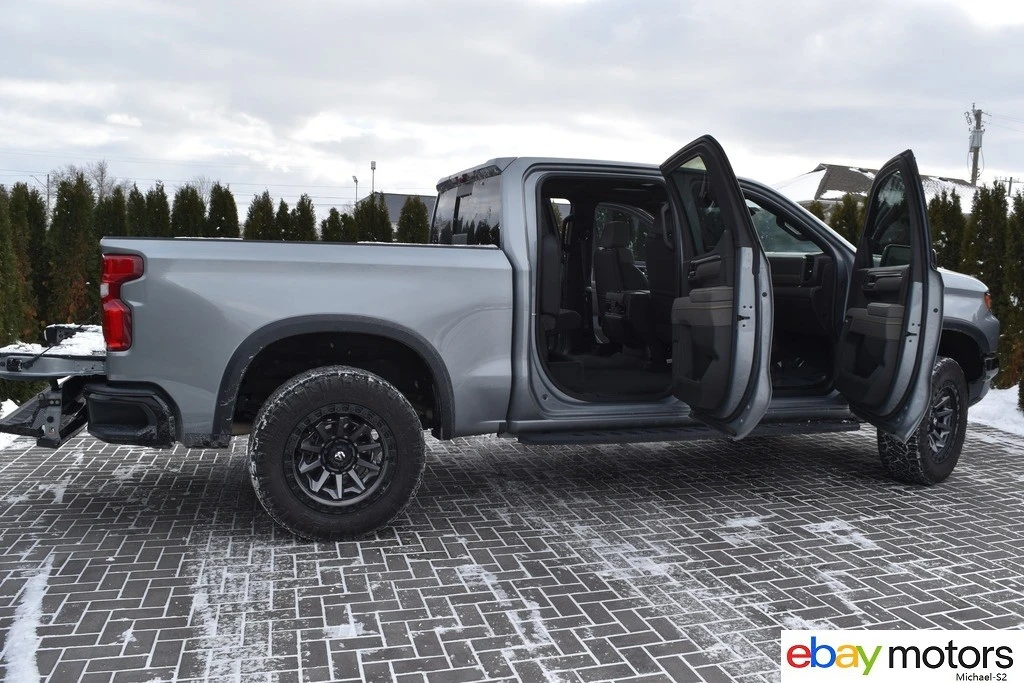 2024 Chevrolet Silverado 4th Gen - Image 19 of 21