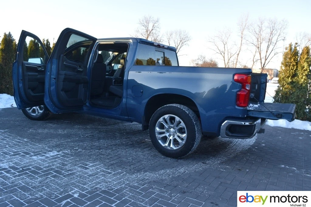 2024 Chevrolet Silverado 4th Gen - Image 18 of 21