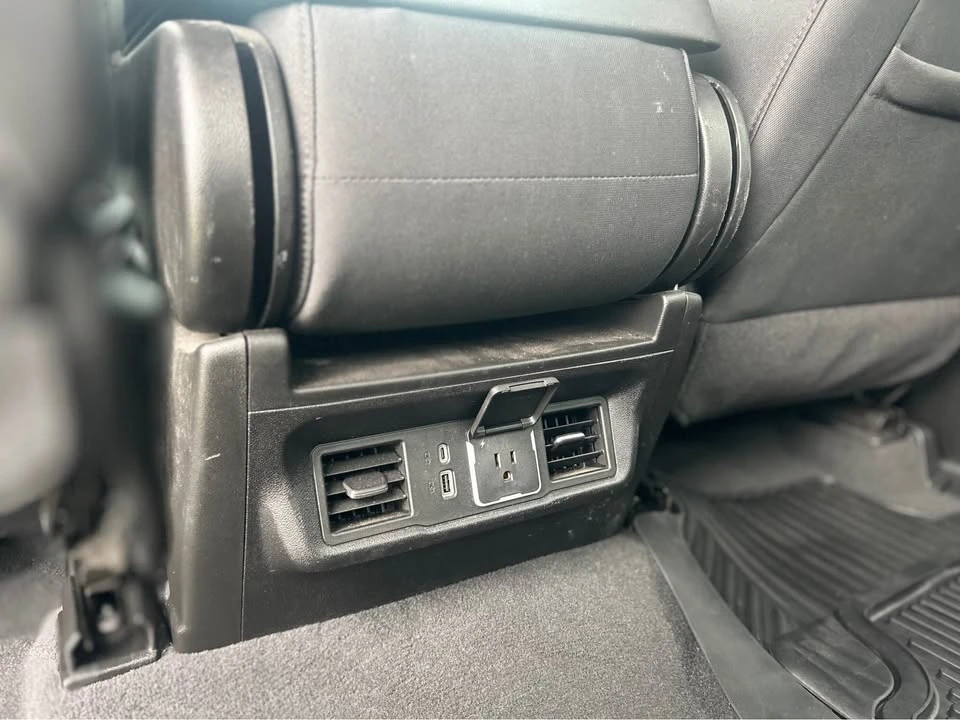 2024 Chevrolet Silverado 4th Gen - Image 17 of 18