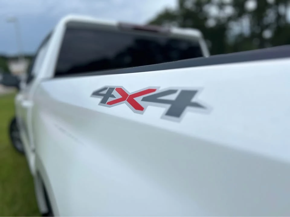 2024 Chevrolet Silverado 4th Gen - Image 5 of 18