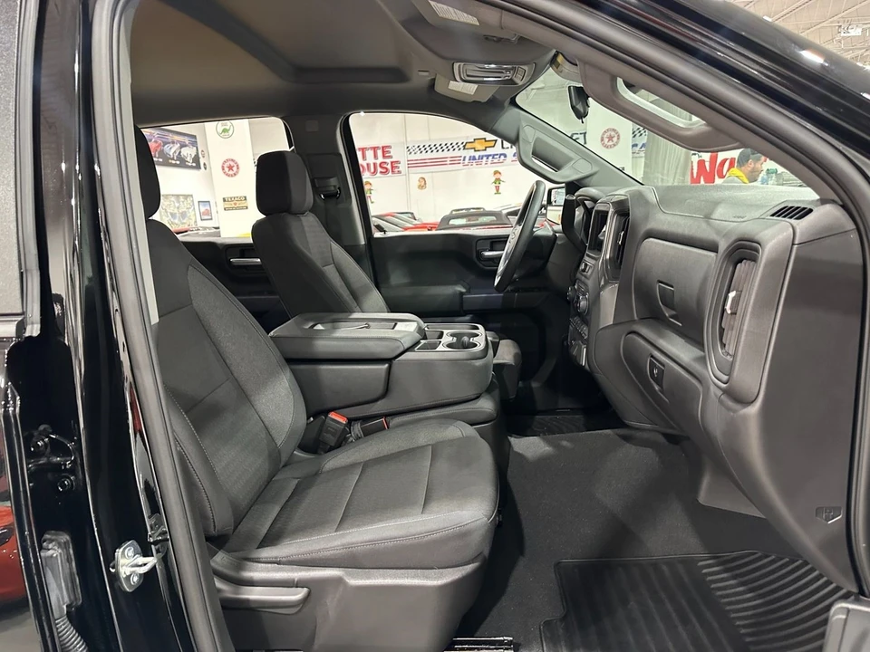 2024 Chevrolet Silverado 4th Gen - Image 14 of 21
