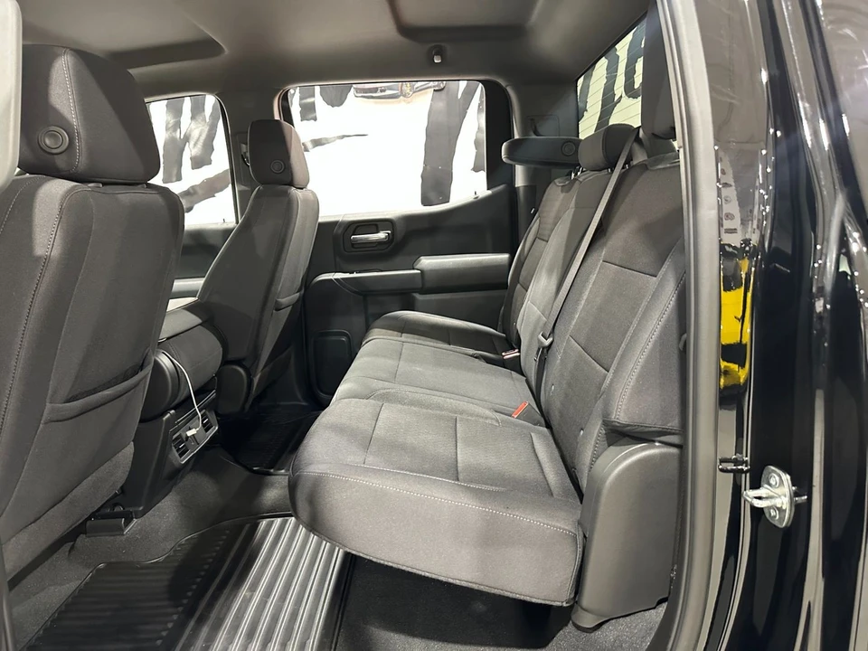 2024 Chevrolet Silverado 4th Gen - Image 18 of 21