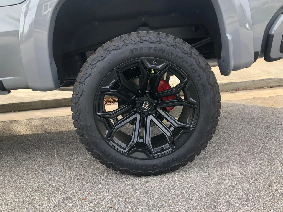 2024 Chevrolet Silverado 4th Gen - Image 21 of 31