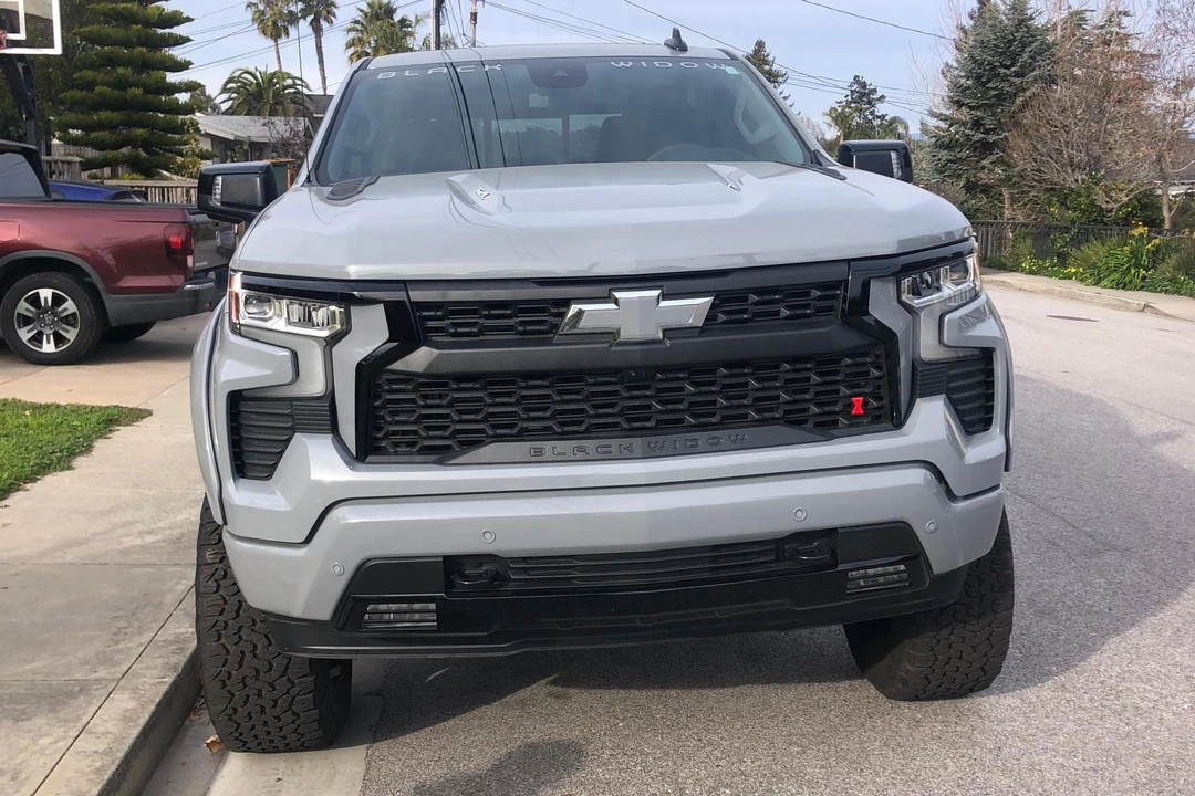 2024 Chevrolet Silverado 4th Gen - Image 2 of 31